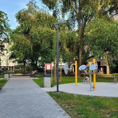 Апартаменти Lovely Flat In Heart Of *